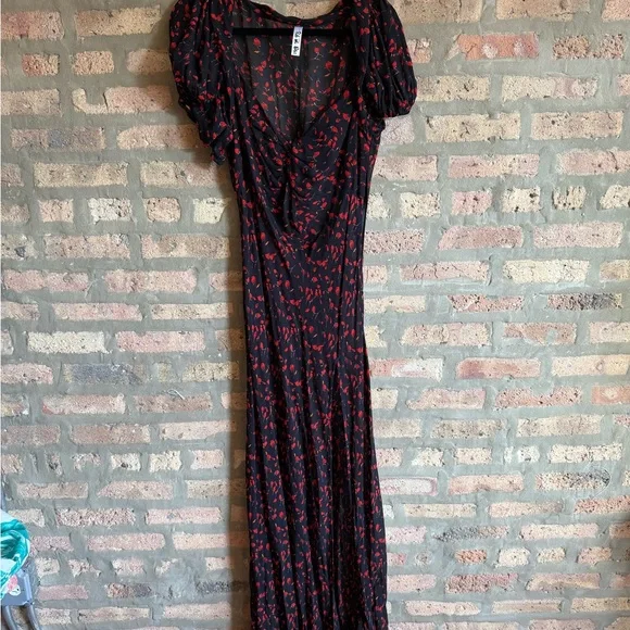 Rat & Boa Red Black Slit Maxi Gown - Picture 6 of 7